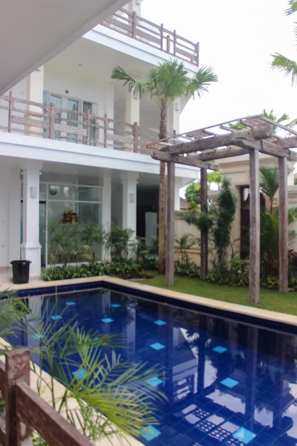 Lilis Ikvala Radha Hotel Canggu  Exterior photo