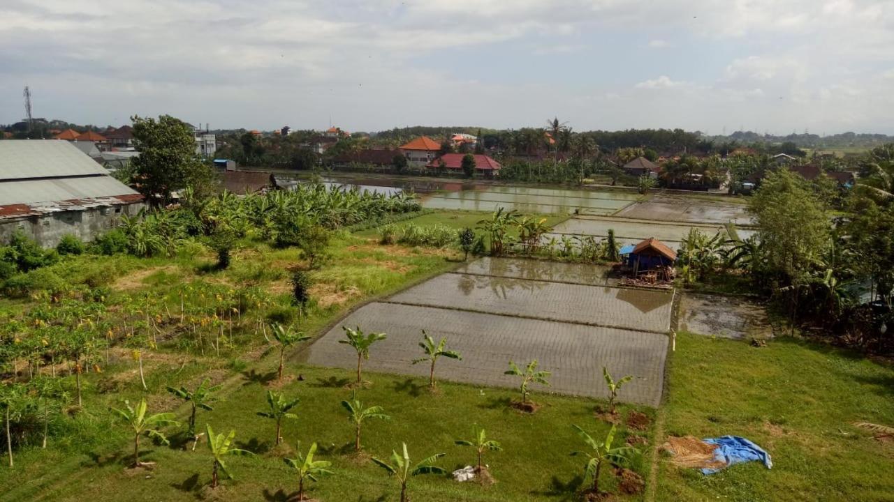 Lilis Ikvala Radha Hotel Canggu  Exterior photo