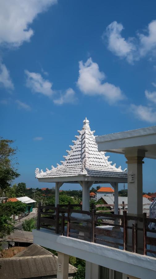 Lilis Ikvala Radha Hotel Canggu  Exterior photo